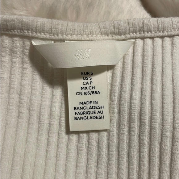 H&M White Ribbed Short Sleeve Bodysuit - Picture 2 of 4